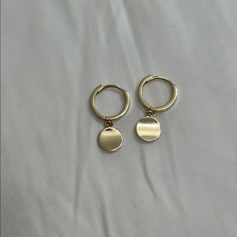 14 kt yellow gold sparkling coin huggie hoop earrings. EC